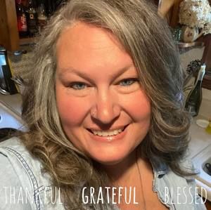 Meet your Posher, Deanna